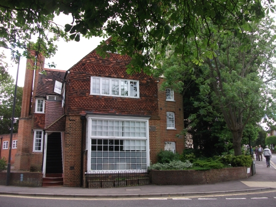 Office buildings at the top of the High Street 2013